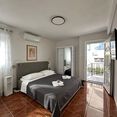 Apartment Benelux
