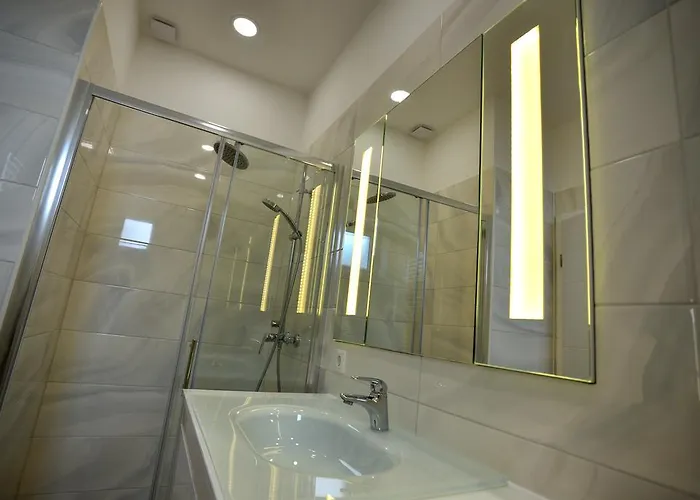 Benelux * Задар