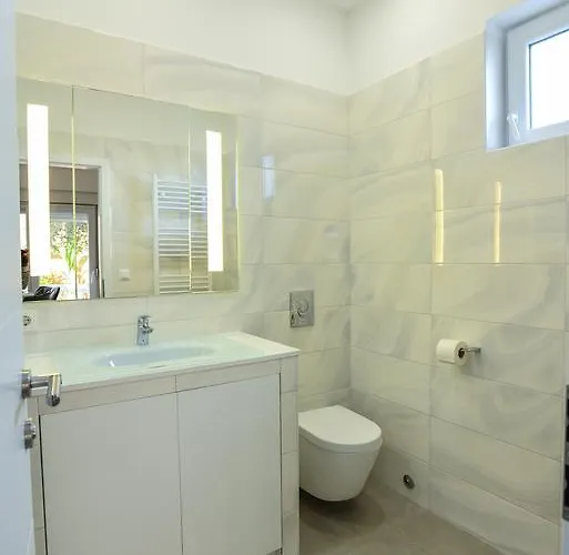 Апартаменты Benelux Задар