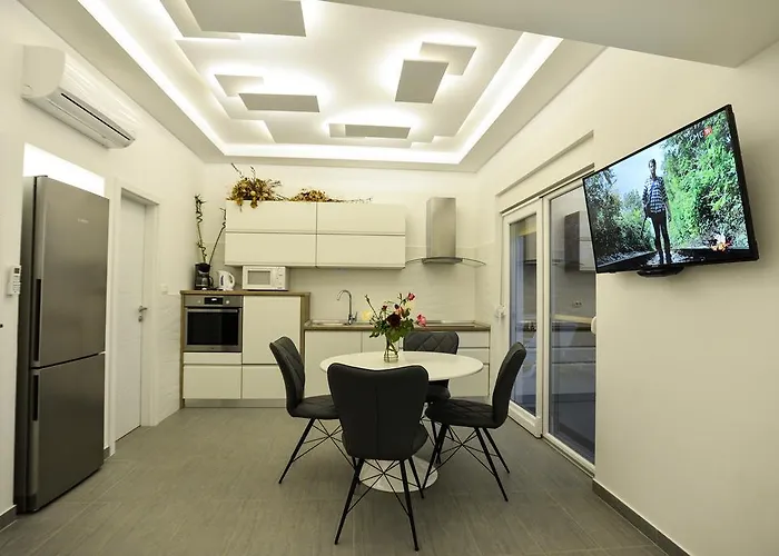 Benelux Апартаменты *