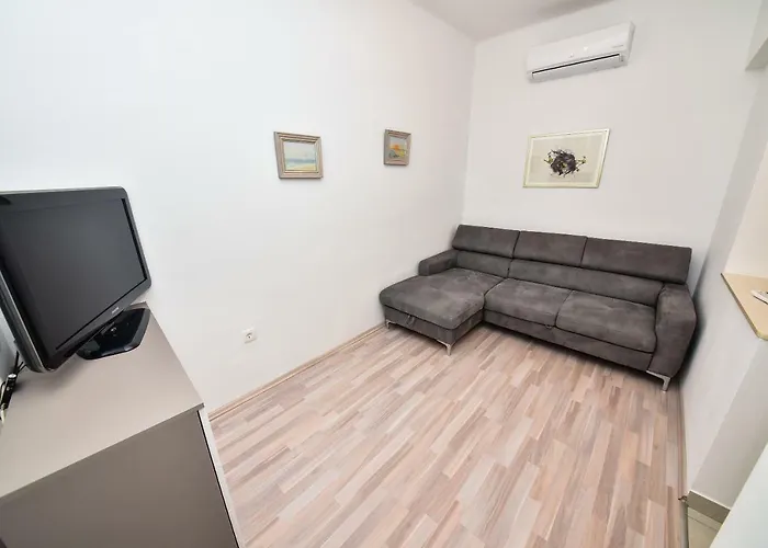 Апартаменты Benelux *