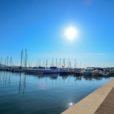 Lägenhet Benelux Zadar