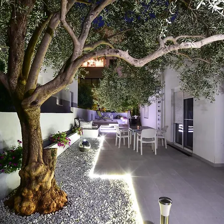 Benelux Apartamento *