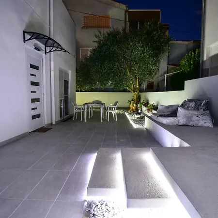 Benelux Apartament