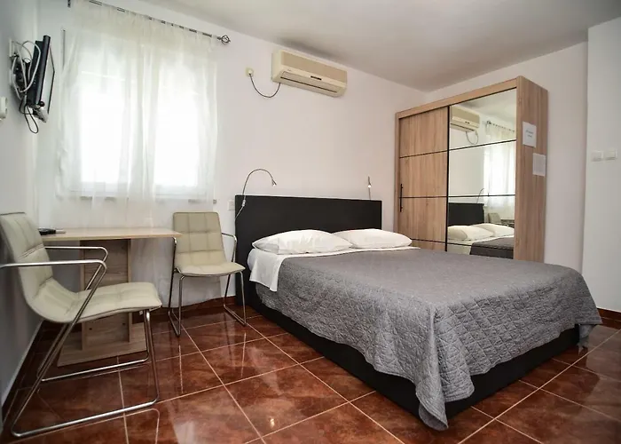 Benelux Apartmán